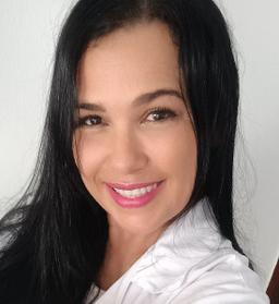 Lucivania Lima - massoterapeuta  - "Refletindo sobre saúde e autocuidado com um toque de estilo! 🕶️ Cuide-se todos os dias e o seu coração agradecerá. #Saude #BemEstar #Autocuidado #EstiloDeVidaSaudavel" ahz.bio/lucivania-lima